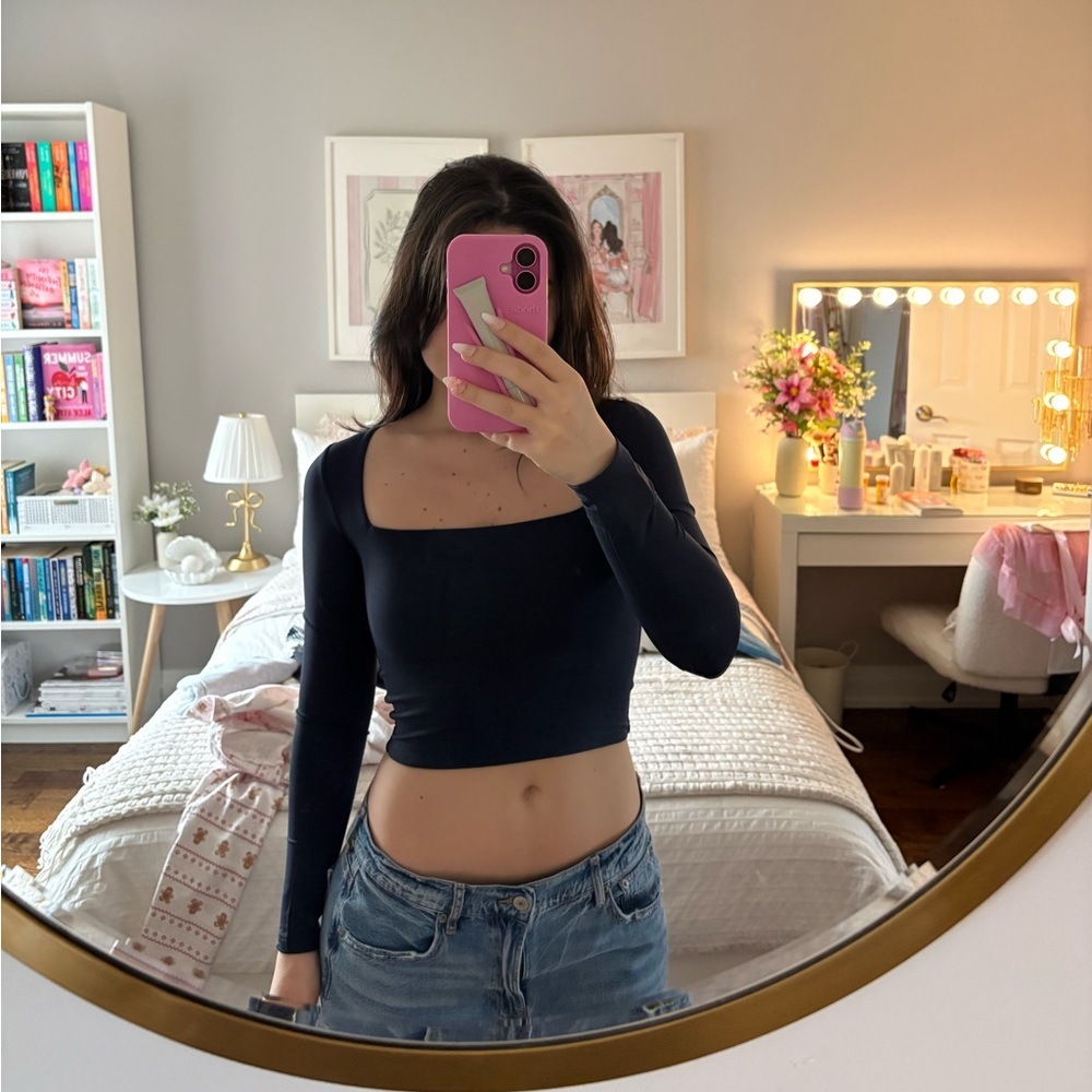 Babaton Navy Long Sleeve Crop Top